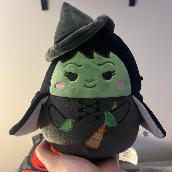 Squishmallows Wizard of Oz Set - Dorothy, Lion, Tin Man, Scarecrow, Wicked Witch - Picture 9 of 12